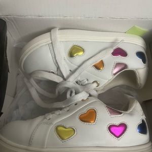White Kurt Geiger Mini lane Love Sneaker. Toddler 9.